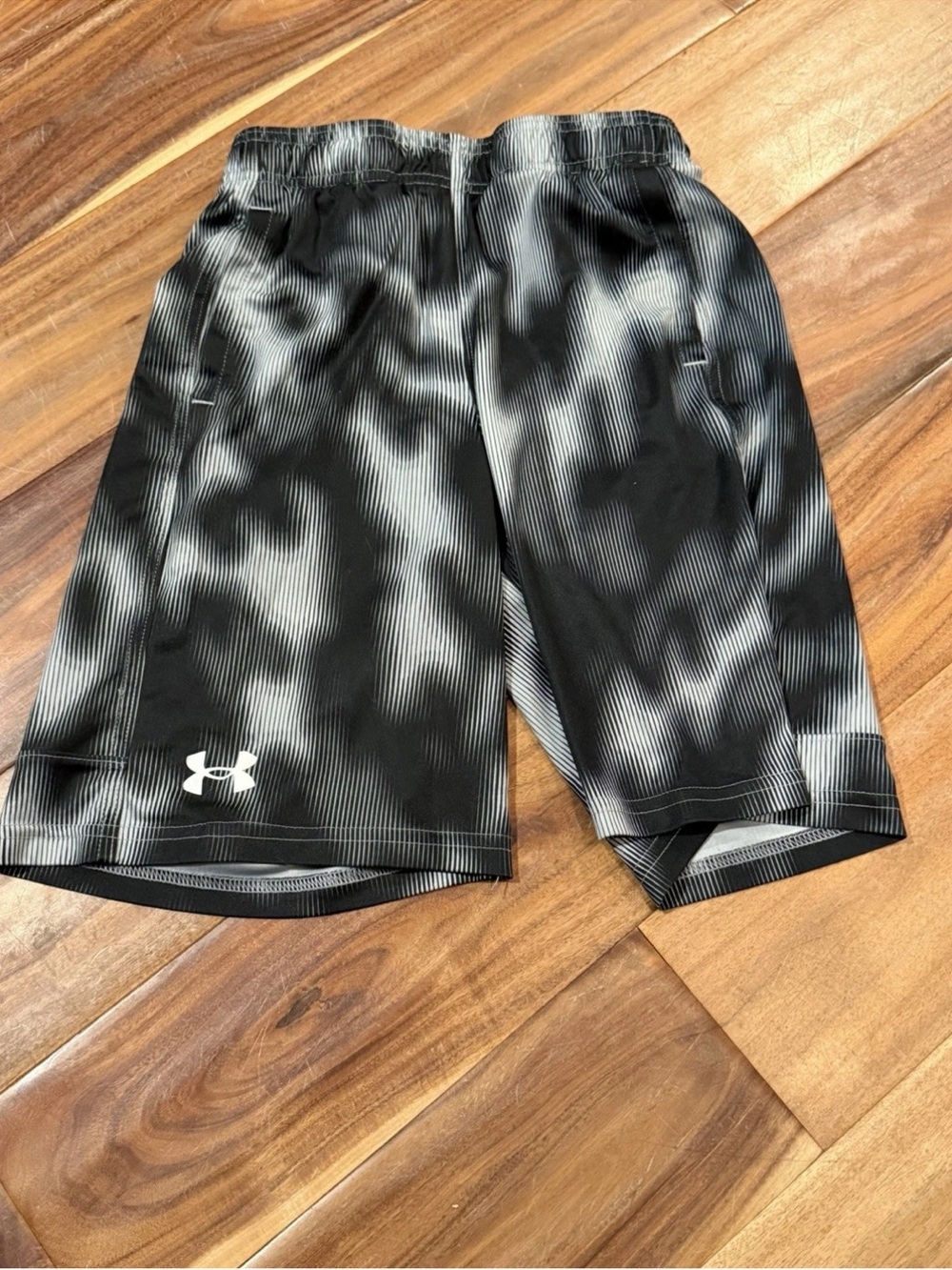 Boys Under Armour Black Gradient Performance Shorts